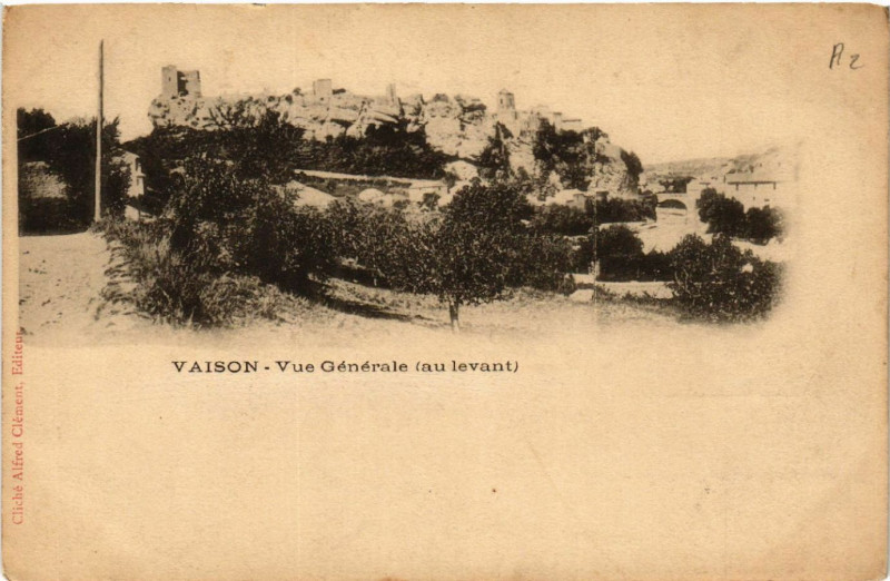 Carte postale ancienne Vaison - Vue générale (au lavant)