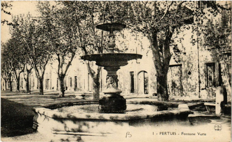 Carte postale ancienne Pertuis - Fontaine Verte à Pertuis