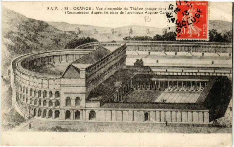 Carte postale ancienne Orange - Vue d'ensemble du Theatre antique dans à Orange