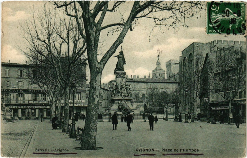 Carte postale ancienne Avignon - Place de l'Horloge à Avignon