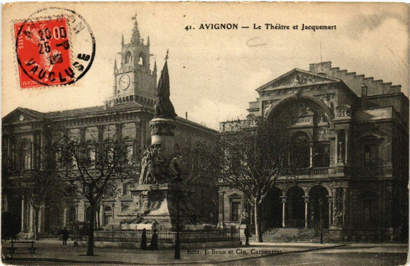 Carte postale ancienne Avignon - Le Theatre et Jacquemart à Avignon