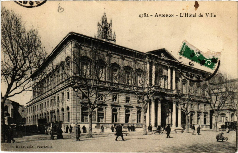 Carte postale ancienne Avignon - L'Hotel de Ville à Avignon