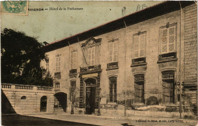 Carte postale ancienne Avignon - Hotel de Prefecture à Avignon