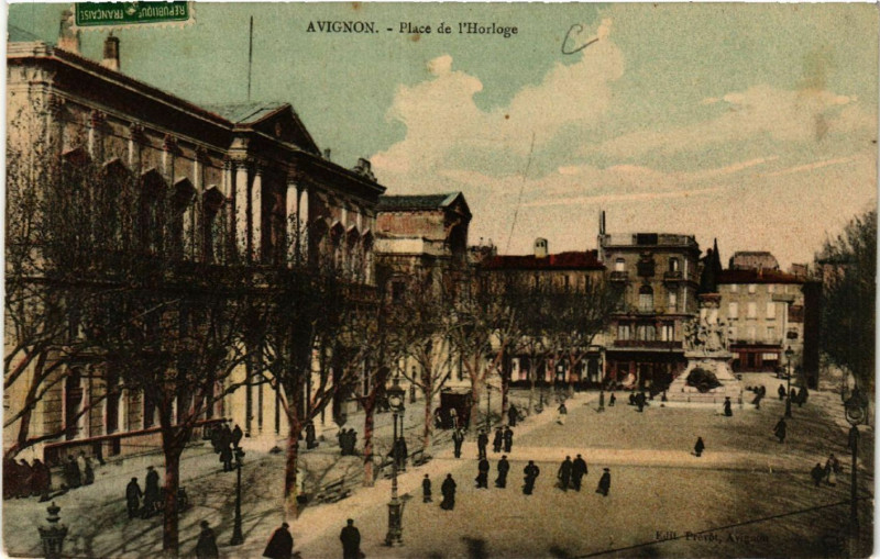 Carte postale ancienne Avignon - Place de l'Horloge à Avignon