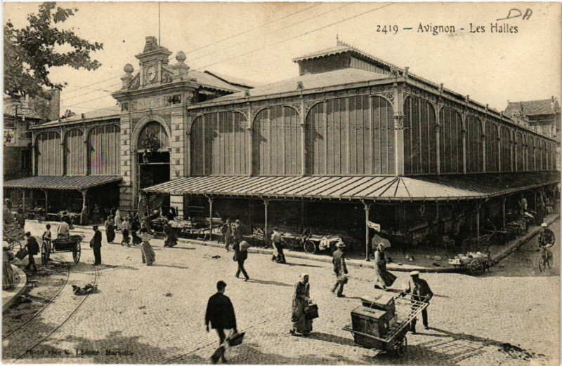 Carte postale ancienne Avignon - Les Halles à Avignon