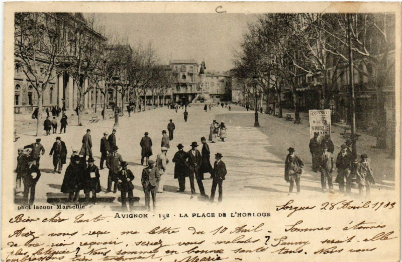 Carte postale ancienne Avignon - La Place de L'Horloge à Avignon