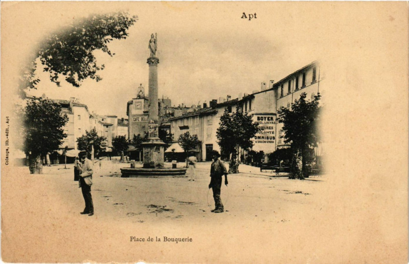 Carte postale ancienne Apt - Place de la Bouquerie à Apt