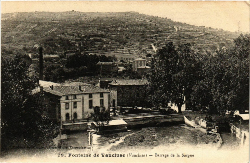 Carte postale ancienne Fontaine de Vaucluse - Barrage de la Sorgue à Fontaine-de-Vaucluse