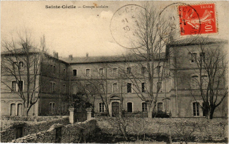 Carte postale ancienne Sainte-Cecile - Groupe scolaire