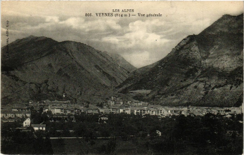 Carte postale ancienne Veynes 814 m. - Vue Générale à Veynes