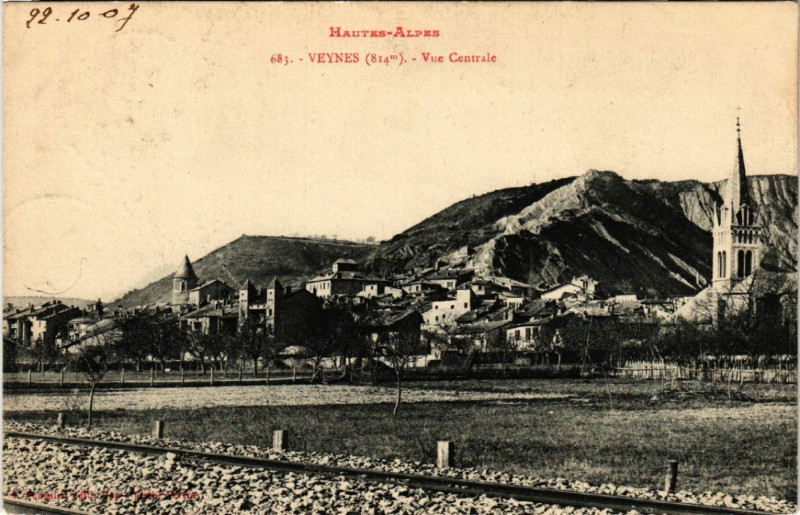 Carte postale ancienne Veynes (814 m) - Vue Générale à Veynes
