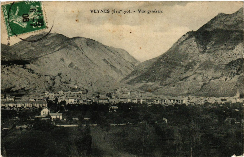 Carte postale ancienne Veynes (814 m, 70 ) - Vue générale à Veynes