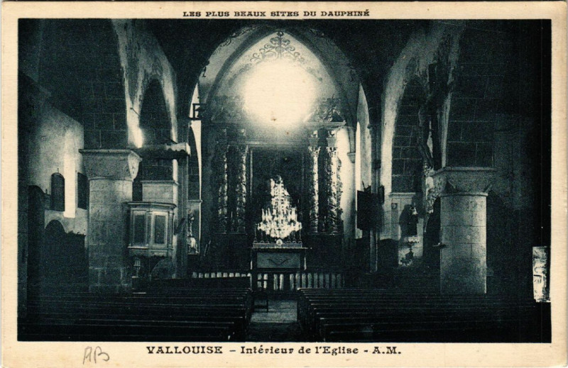 Carte postale ancienne Vallouise - Intérieur de l'Eglise