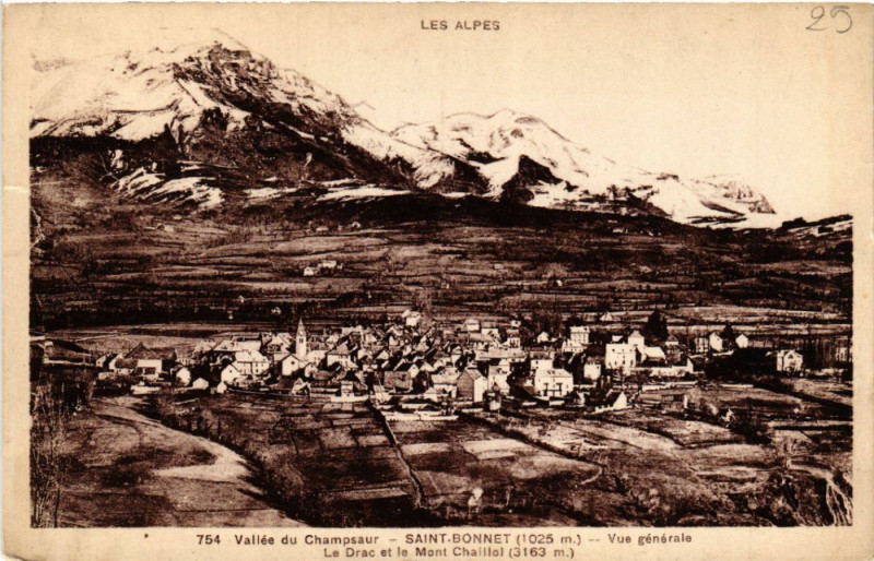 Carte postale ancienne Vallée du Champsaur - Saint-Bonnet (1025 m) - Vue générale ...