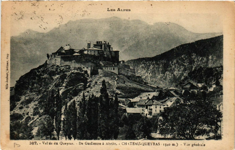 Carte postale ancienne Vallée du Queyras - De Guillestre a Abriés-Chateau-Queyras à Guillestre