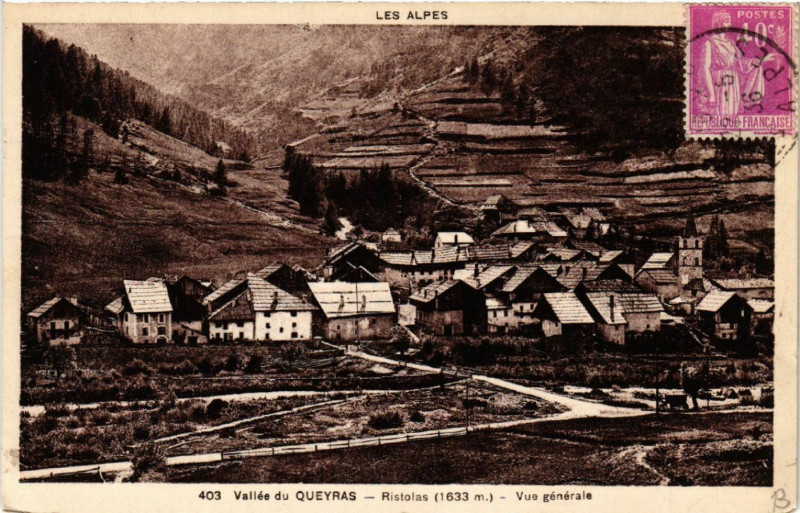 Carte postale ancienne Vallée du Queyras - Ristolas (1633 m) - Vue générale