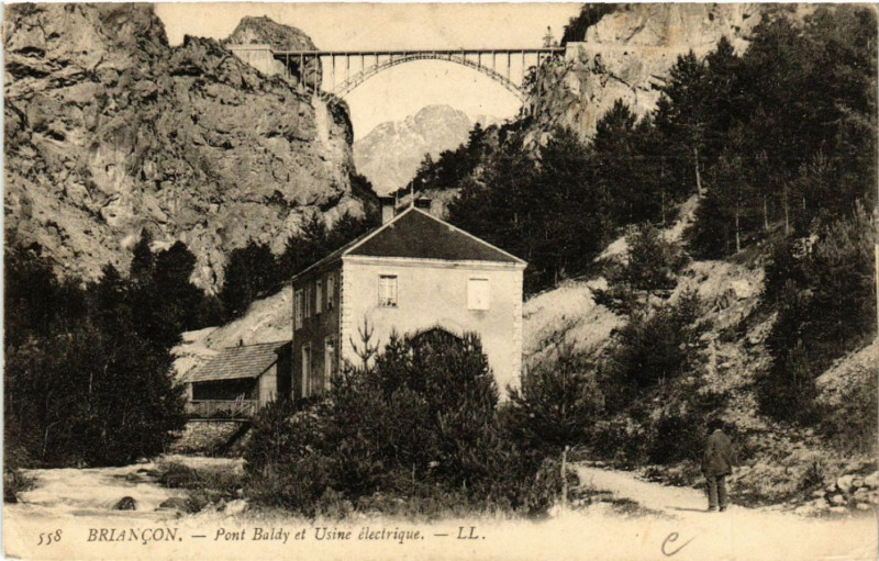 Carte postale ancienne Briancon - Pont Baldy et Usine électrique à Briançon