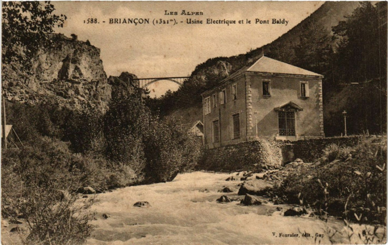 Carte postale ancienne Les Alpes - Briancon (1321 m) - Usine Electrique et le Pont Baldy à Briançon