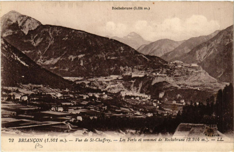 Carte postale ancienne Briancon (1321 m) - Vue de St-Chaffrey - Les Forts et sommet de... à Briançon