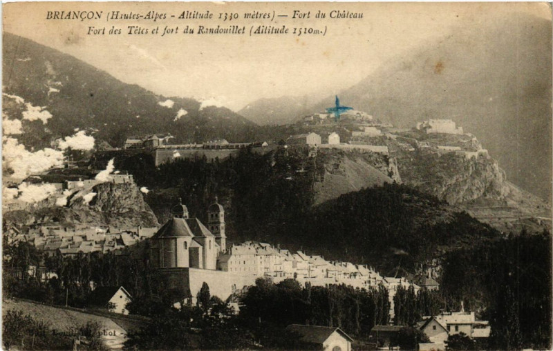 Carte postale ancienne Briancon Alt. 1330 m. - Fort du Chateau - Fort des à Briançon