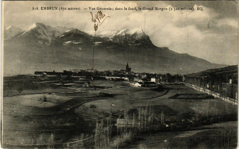 Carte postale ancienne Embrun (870 m)-Vue générale: dans le fond, le Grand Morgon (2326 m à Embrun
