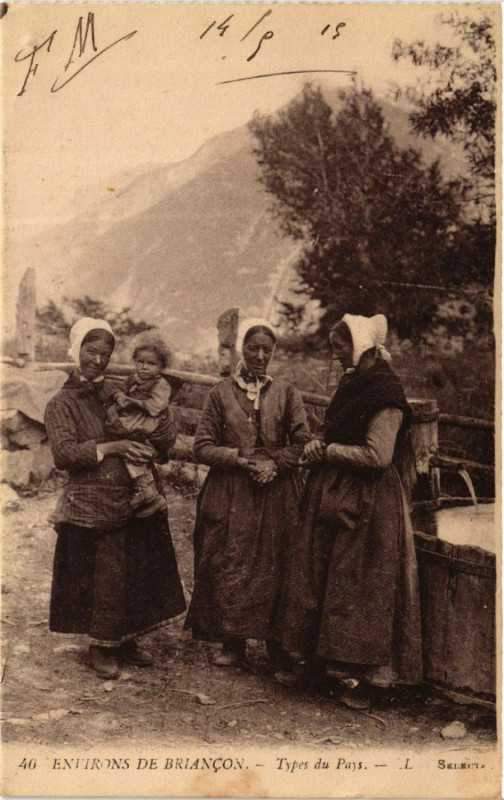 Carte postale ancienne Environs de Briancon - Types du Pays à Briançon