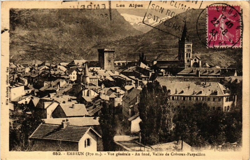 Carte postale ancienne Embrun - Vue générale à Embrun