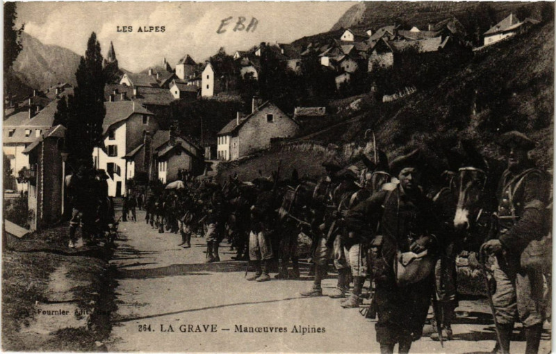 Carte postale ancienne La Grave - Manoeuvres Alpines à La Grave