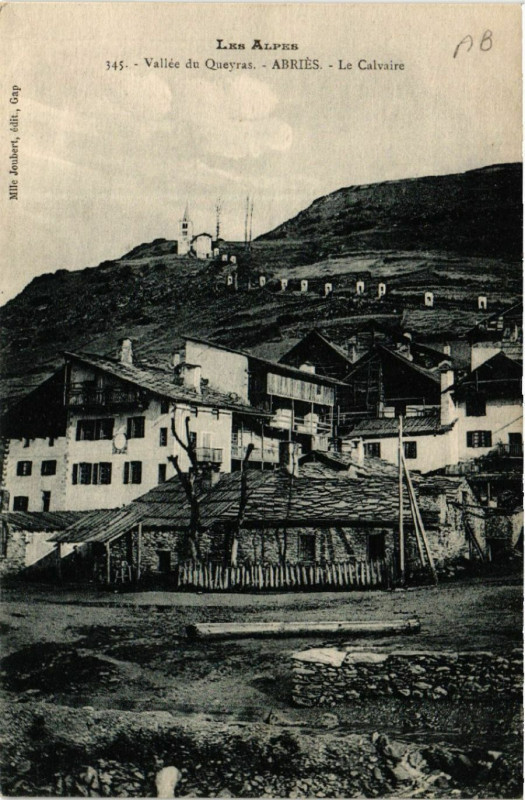 Carte postale ancienne Vallée du Queyras - Abries - Le Calvaire
