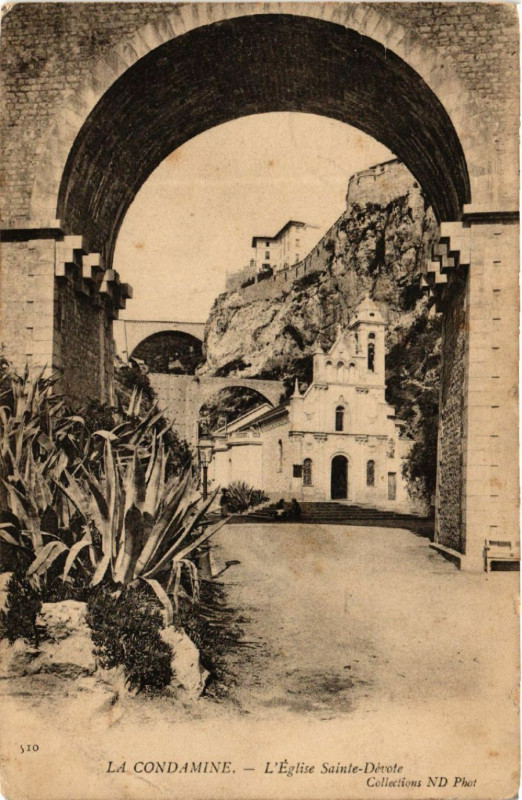 Carte postale ancienne La Condamine - L'Eglise Saint-Devote