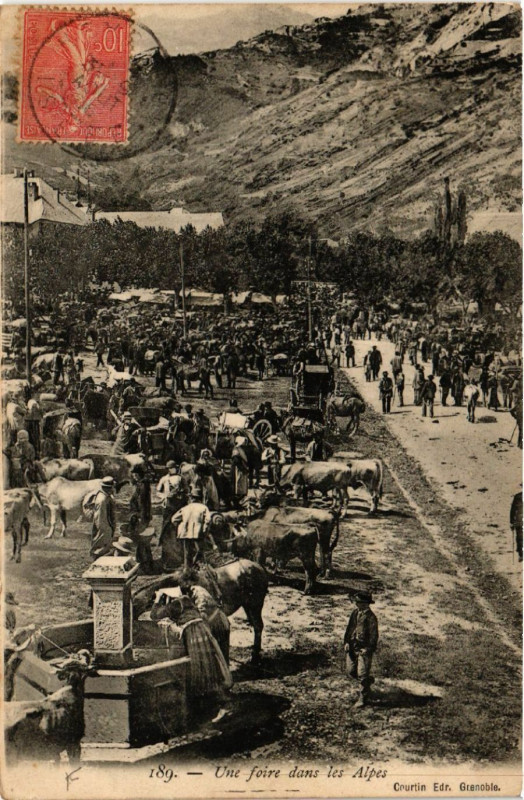 Carte postale ancienne Une foire dans les Alpes