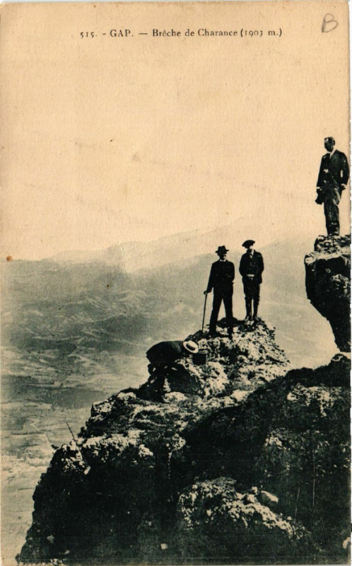 Carte postale ancienne Gap - Breche de Charence à Gap