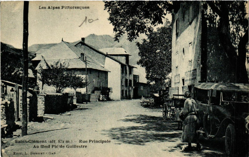 Carte postale ancienne Saint-Clement - Rue Principale