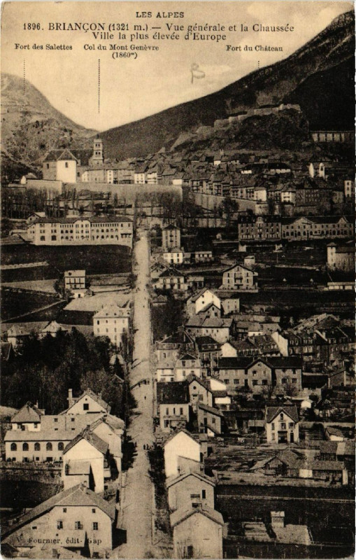 Carte postale ancienne Briancon - Vue générale etla chausse à Briançon