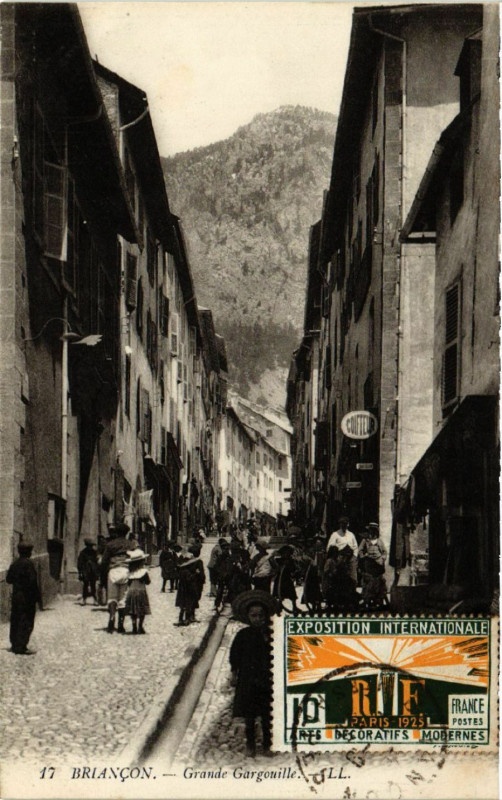 Carte postale ancienne Briancon - Grande Gargouille à Briançon