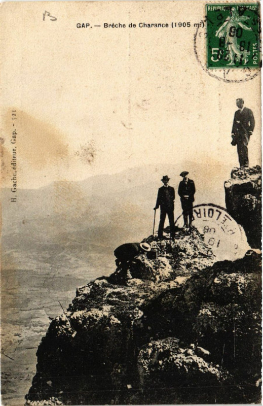 Carte postale ancienne Gap - Breche de Charence à Gap