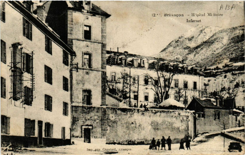 Carte postale ancienne Briancon - Hopital Militaire à Briançon