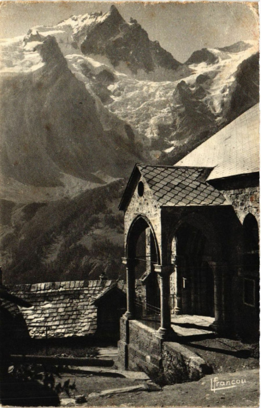 Carte postale ancienne La Grave - L'Eglise des Terrasses et La Meije à La Grave