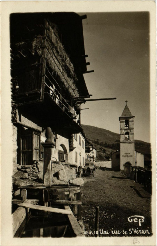 Carte postale ancienne Une rue de S'Veran