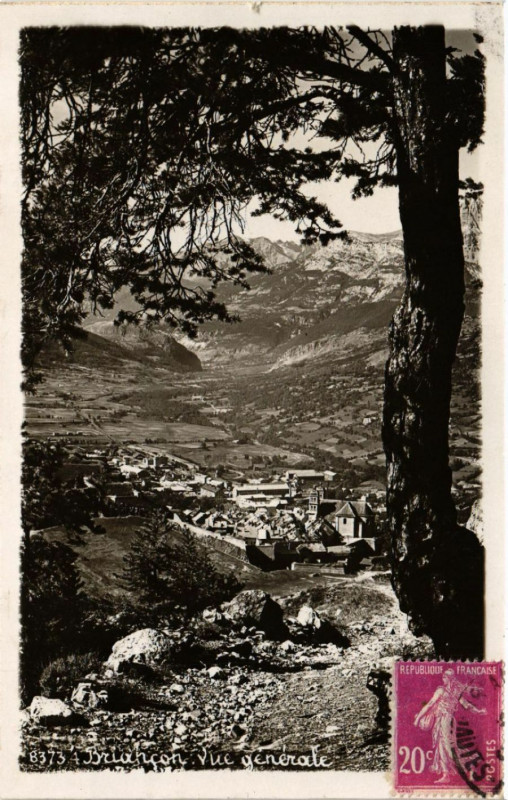 Carte postale ancienne Briancon - Vue générale à Briançon
