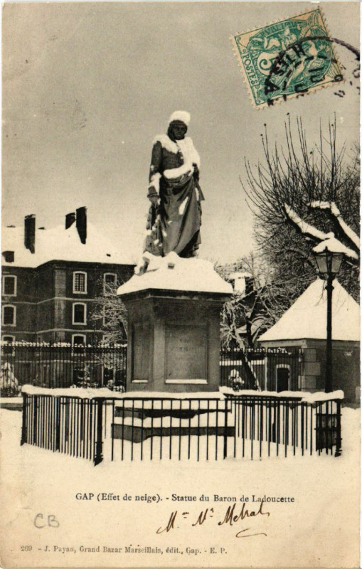 Carte postale ancienne Gap - Statue du Baron de Ladoucette à Gap