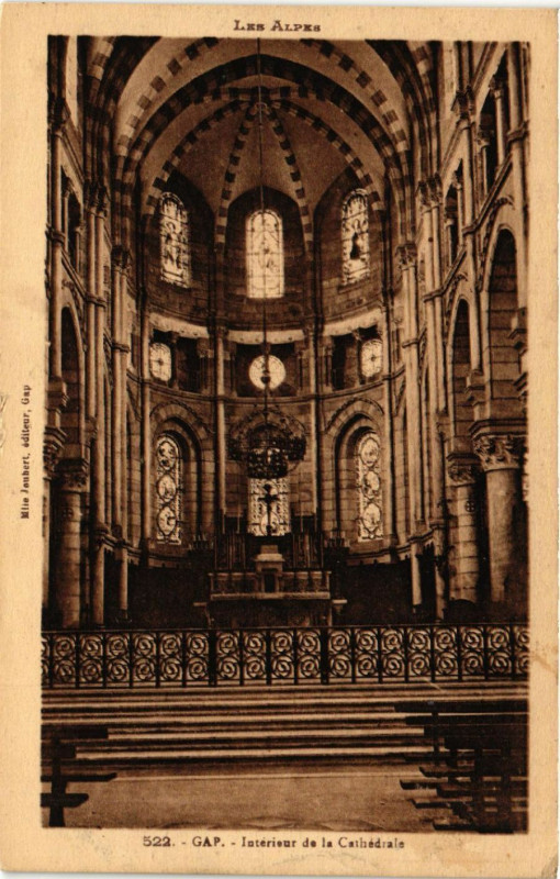 Carte postale ancienne Gap - Interieur de la Cathedrale à Gap