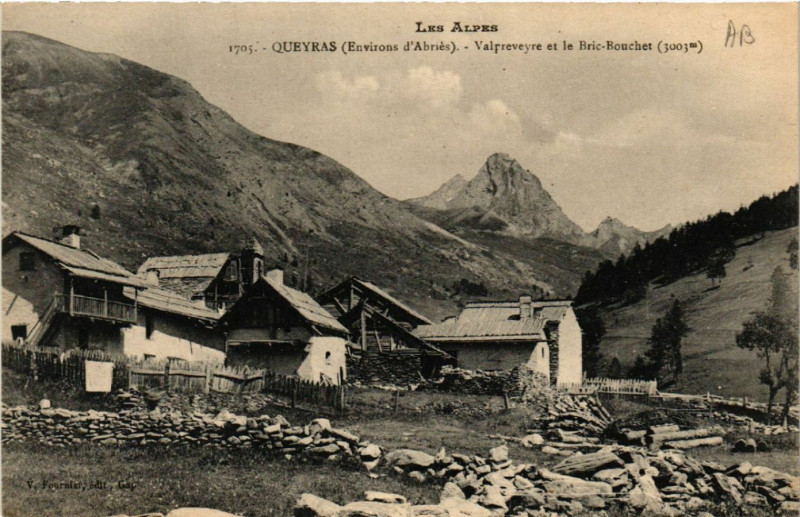 Carte postale ancienne Queyras - Valpreveyre et le Bric-bouchet
