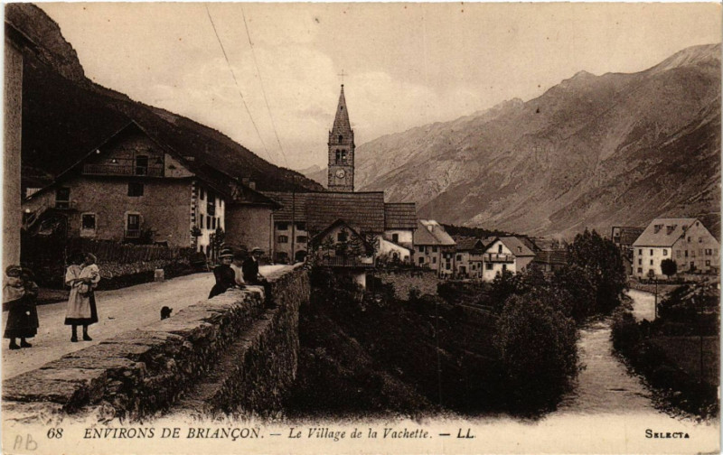 Carte postale ancienne Environs de Briancon - Le Village de La Vachette à Briançon