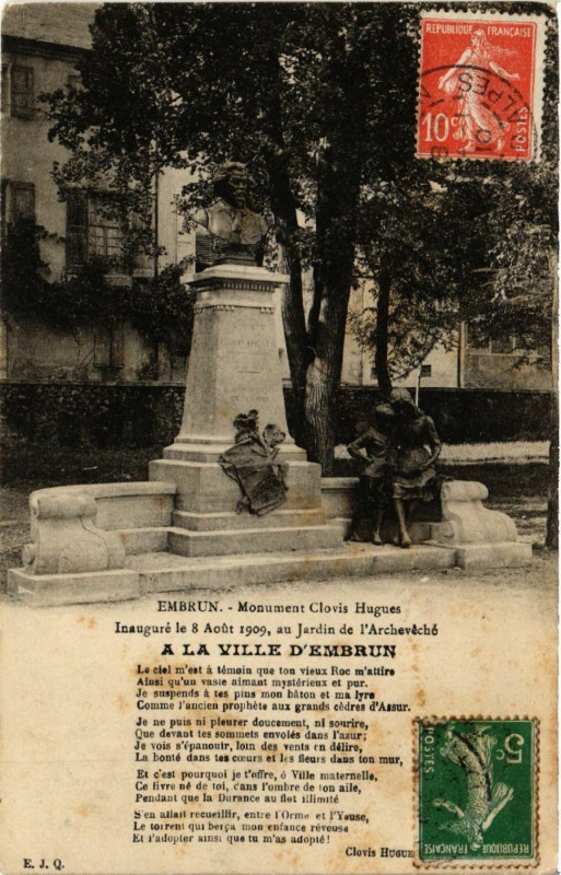 Carte postale ancienne Embrun - Monument Clovis Hugues à Embrun