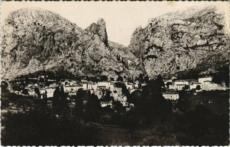 Carte postale ancienne Les Gorges Pittoresques du Verdon