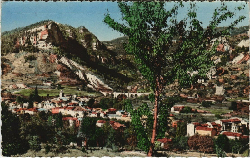 Carte postale ancienne Annot - Vue générale à Annot