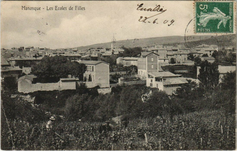 Carte postale ancienne Manosque - Les Ecoles de Filles à Manosque