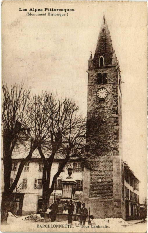 Carte postale ancienne Barcelonnette Tour Cardinalis à Barcelonnette