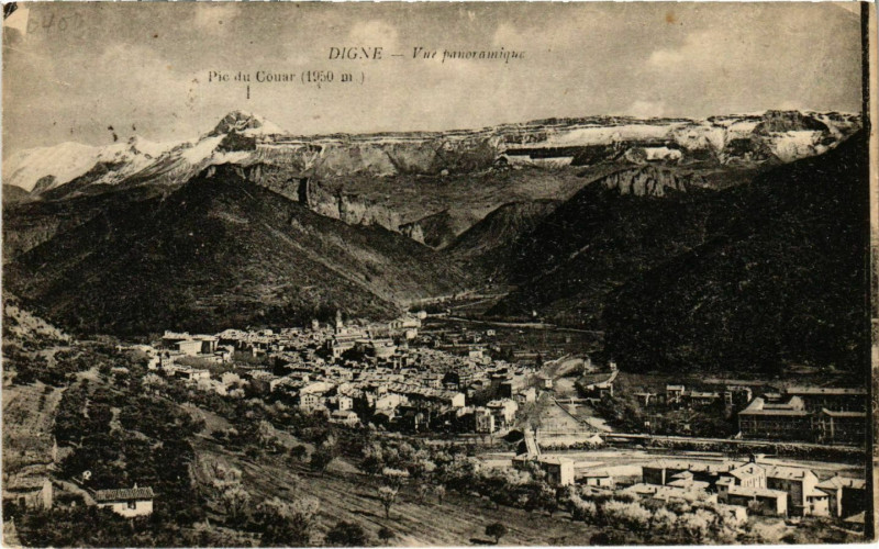 Carte postale ancienne Digne Vue Panoramique